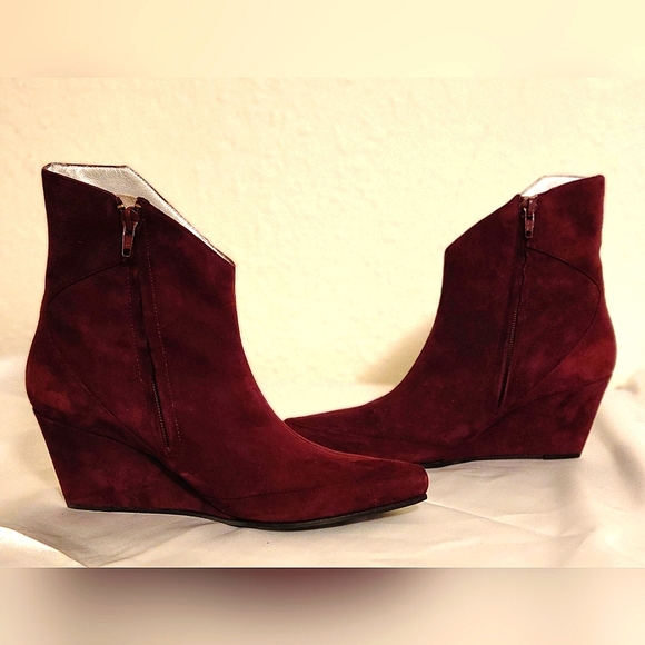 STEPHANE KELIAN PARIS Burgundy Suede Wedge Heeled Booties size 5 - Picture 2 of 10